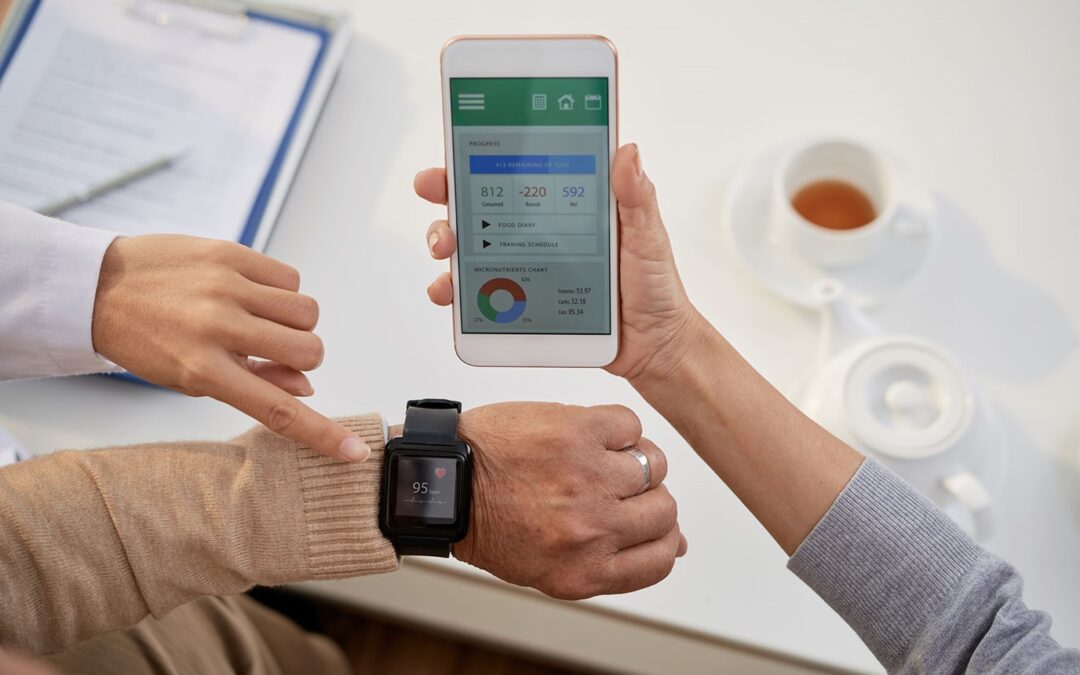 Системы мониторинга здоровья: носимые устройства для пожилых (сравнение Apple Watch, Huawei и отечественных аналогов)